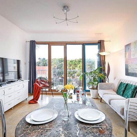 Апартаменты Deluxe 2Br Apt W Pool In Historical Jaffa By Sea N' Rent Тель-Авив Экстерьер фото
